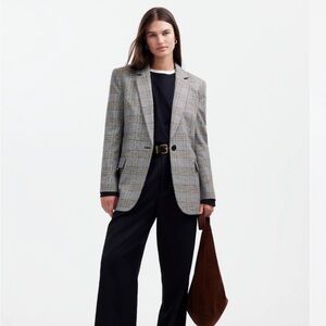 EVERLANE ‘2025 Fall Kline Blazer’ Oversize, brown/black/blue plaid. Size 6 NEW